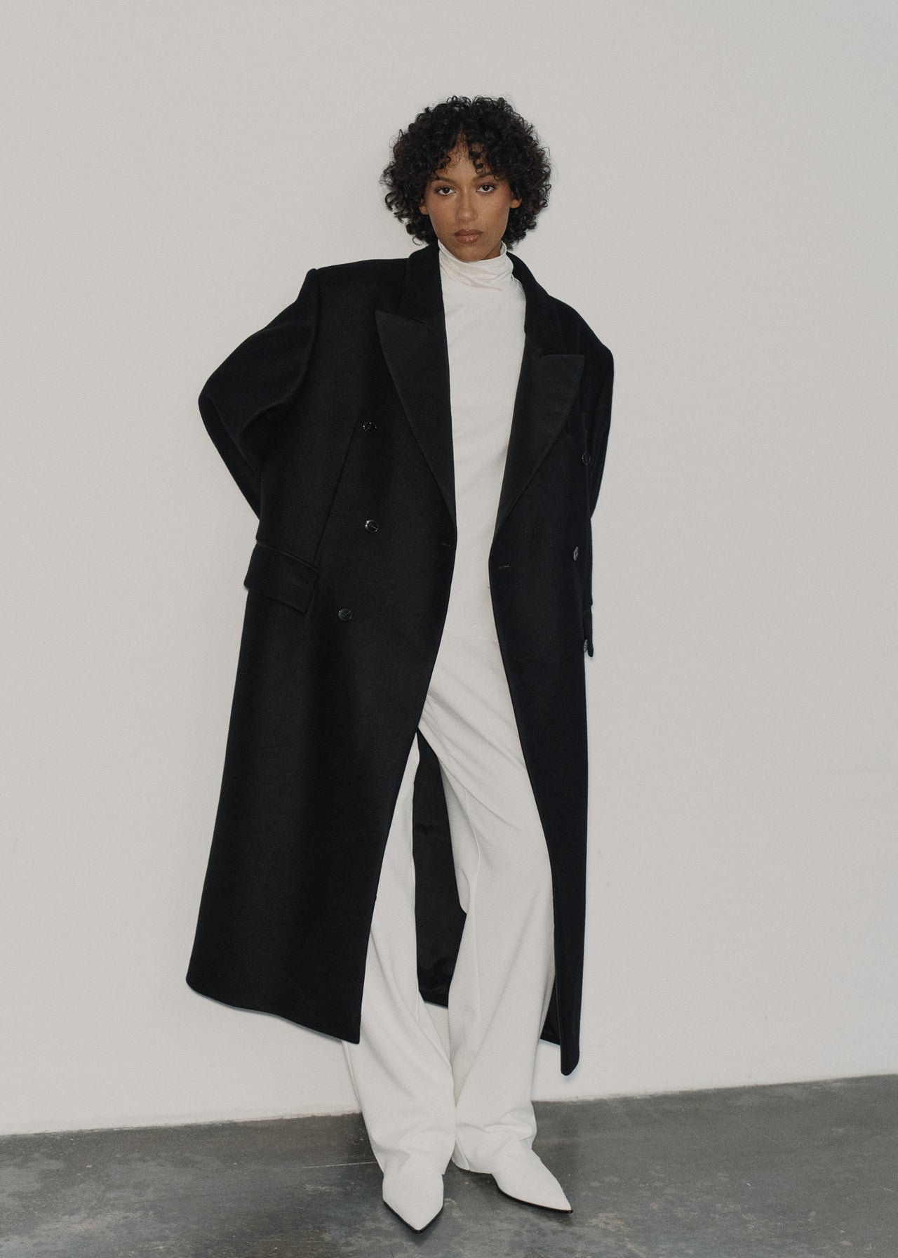 THE COAT (1) Schwarz