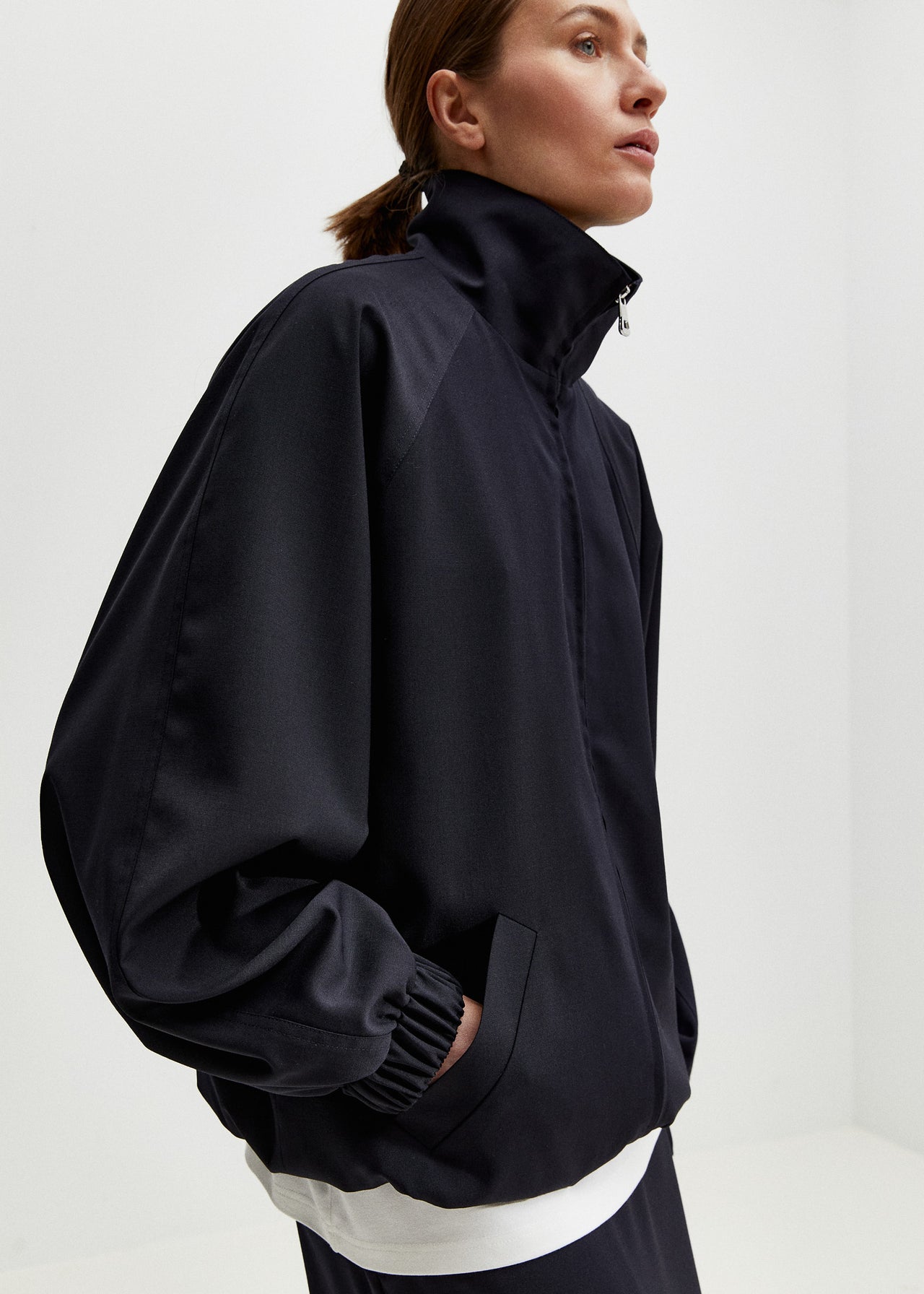Tailored Track Jacket Dunkelblau mit elastischem Saum