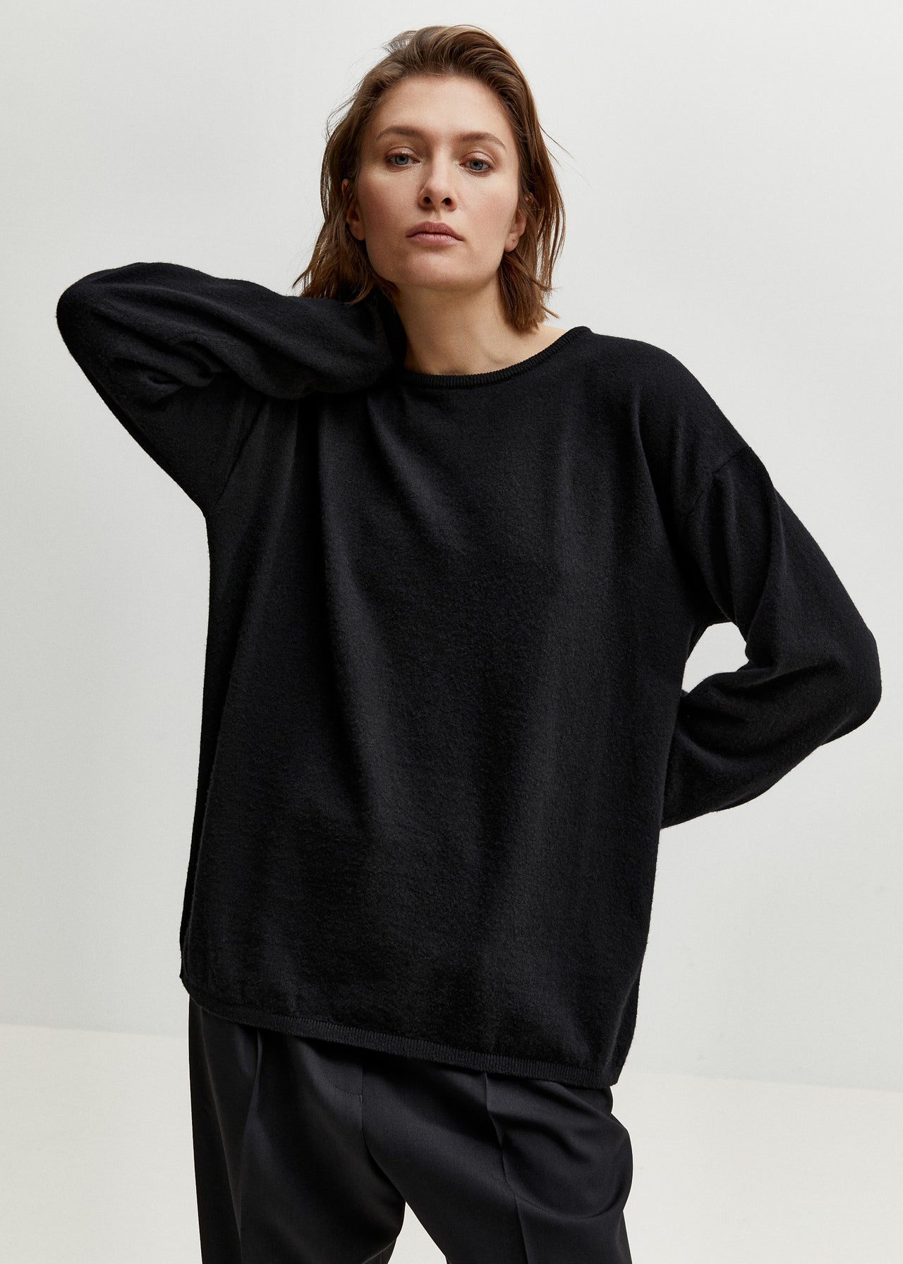 Relaxed Cashmere Sweater Schwarz