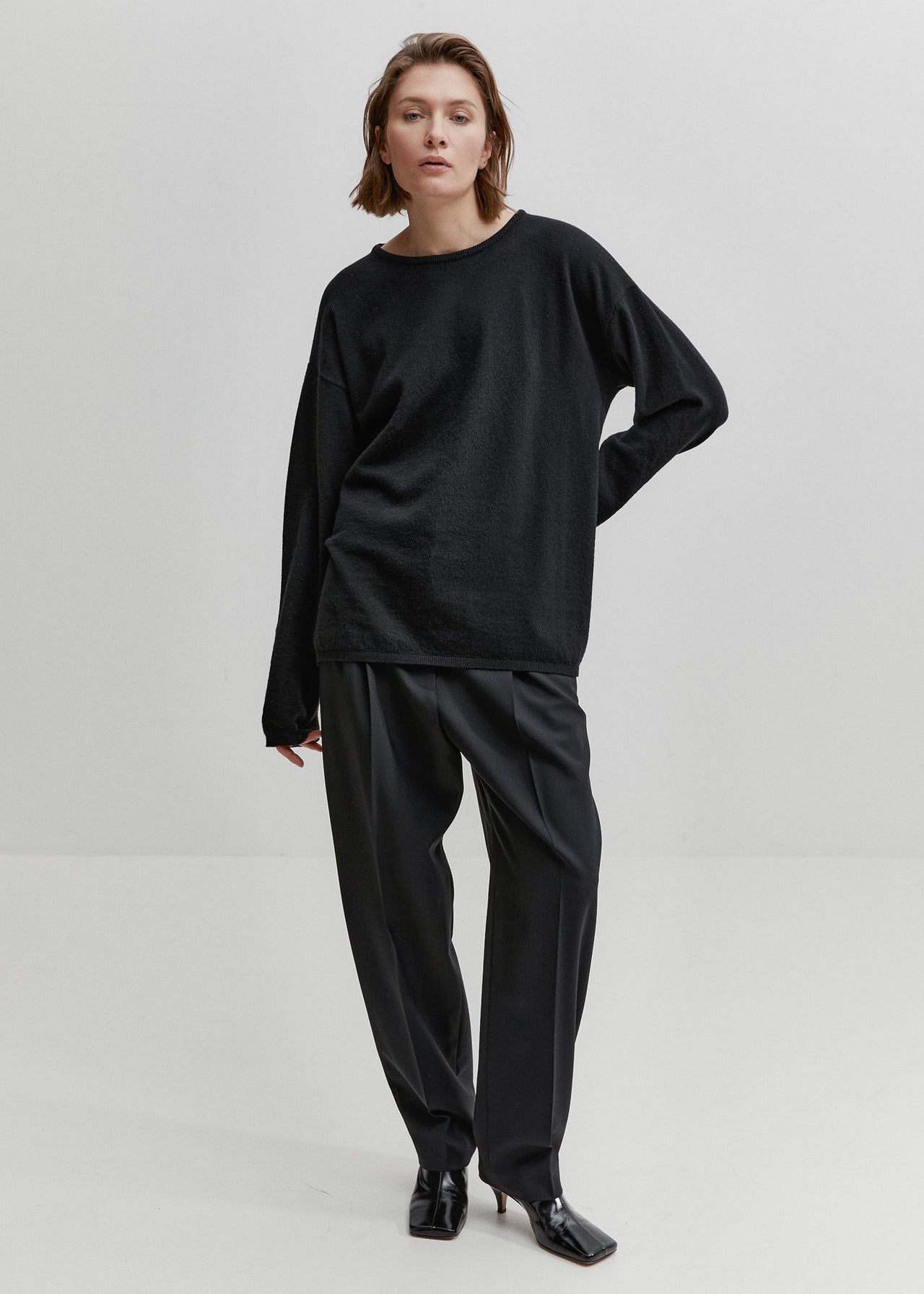 Relaxed Cashmere Sweater Schwarz